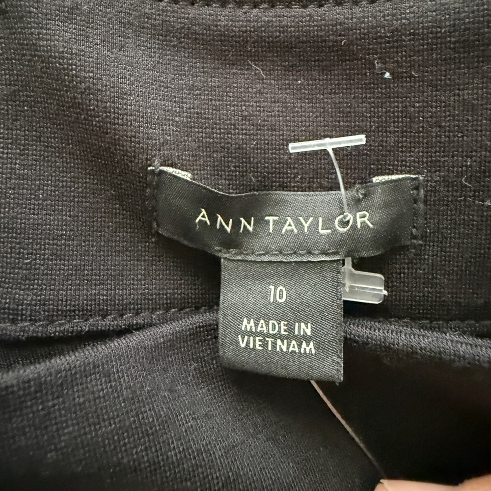 Ann Taylor Black Midi Square Neck Shearh Dress with Eyelet Sleeves size 10 NWT - Picture 2 of 4